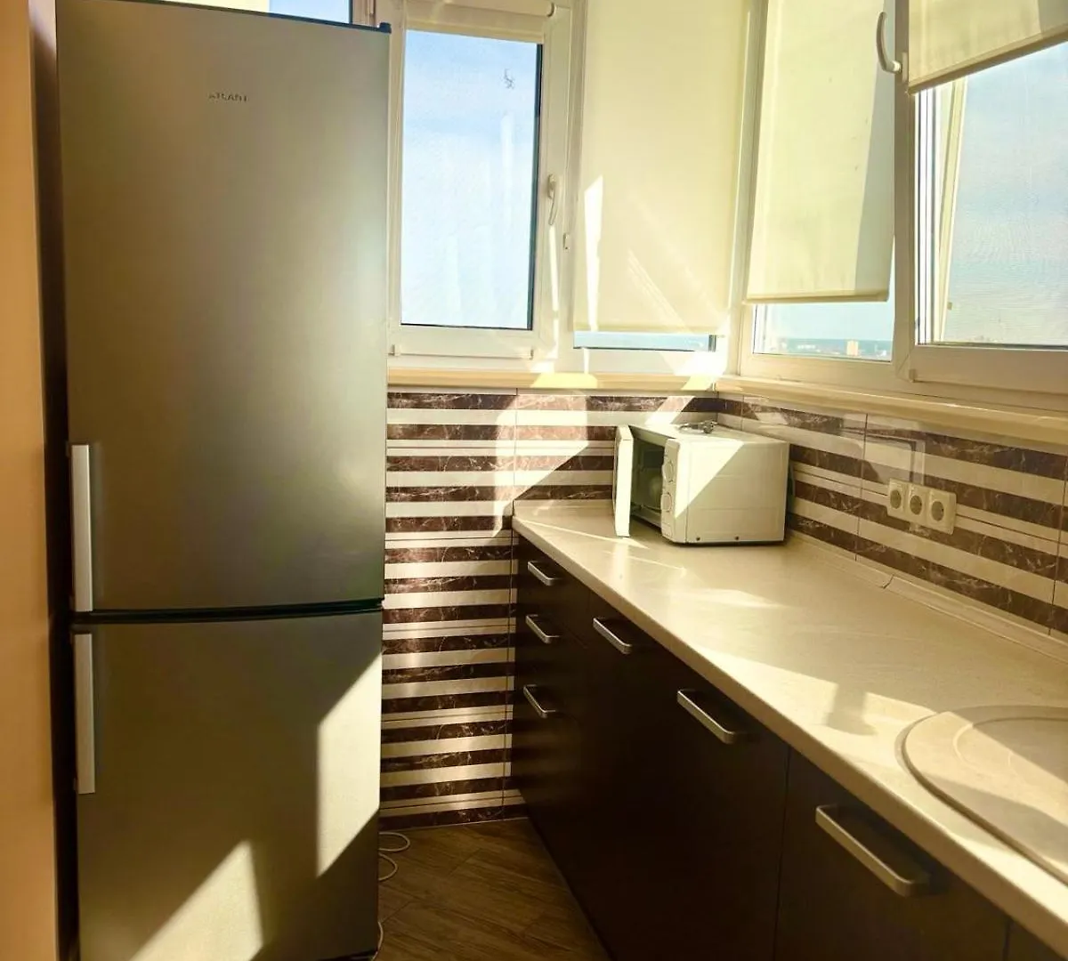 Kvartira Vozle Metro Darnitca Kyjev Apartmán