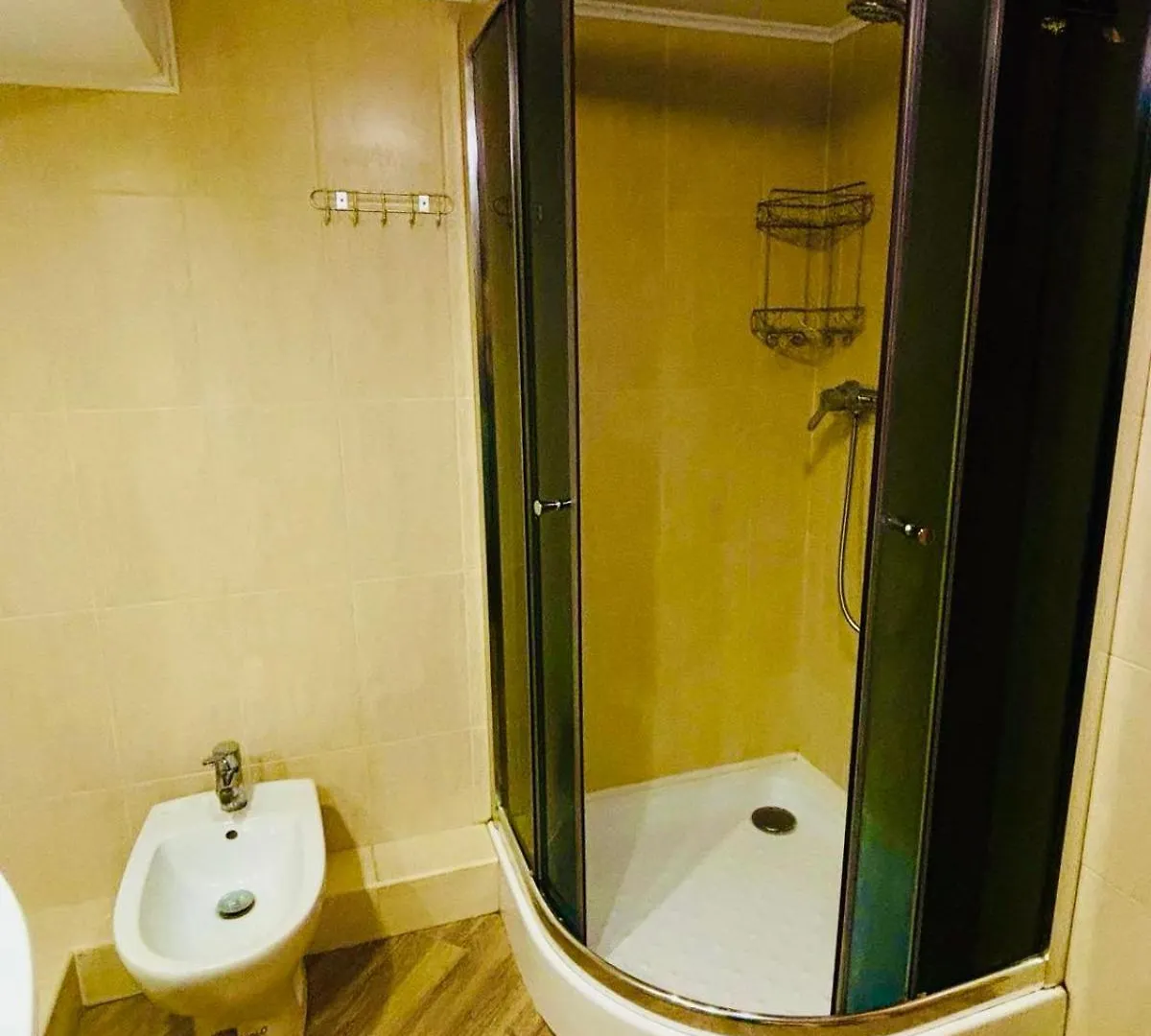 Apartmán Kvartira Vozle Metro Darnitca Kyjev Ukrajina